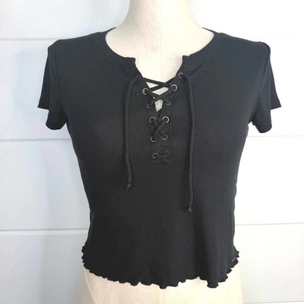 Hollister Must Have Collection Black Ribbed Lace Up Lettuce Hem Crop Top Small